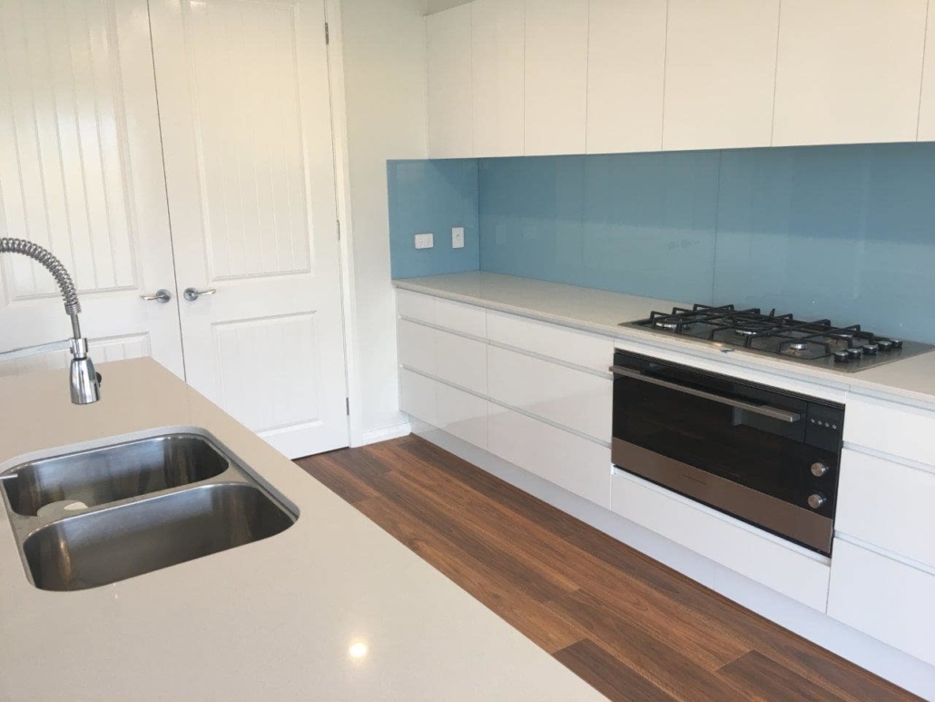 Kitchen cooktop stone bench